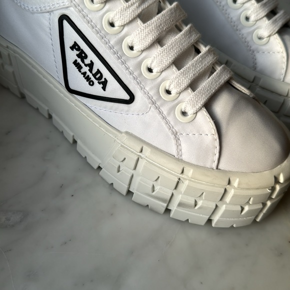 Prada white nylon logo platform sneakers - Picture 4 of 7